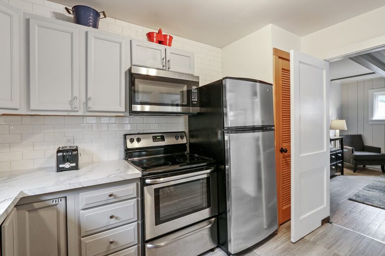 Charming Cottage Retreat with Lake Access in Fontana - Fontana-on-Geneva Lake, Wisconsin