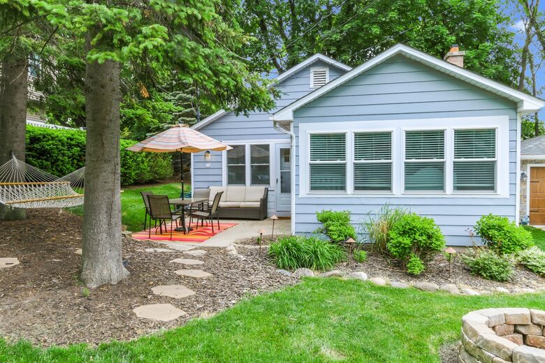 Charming Cottage Retreat with Lake Access in Fontana - Fontana-on-Geneva Lake, Wisconsin