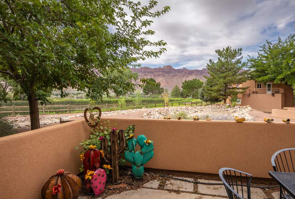 Scenic Moab Getaway with Golf Course Views - Moab, Utah