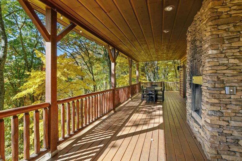 Quintess Collection - Timberline Lodge - Seven Devils, North Carolina