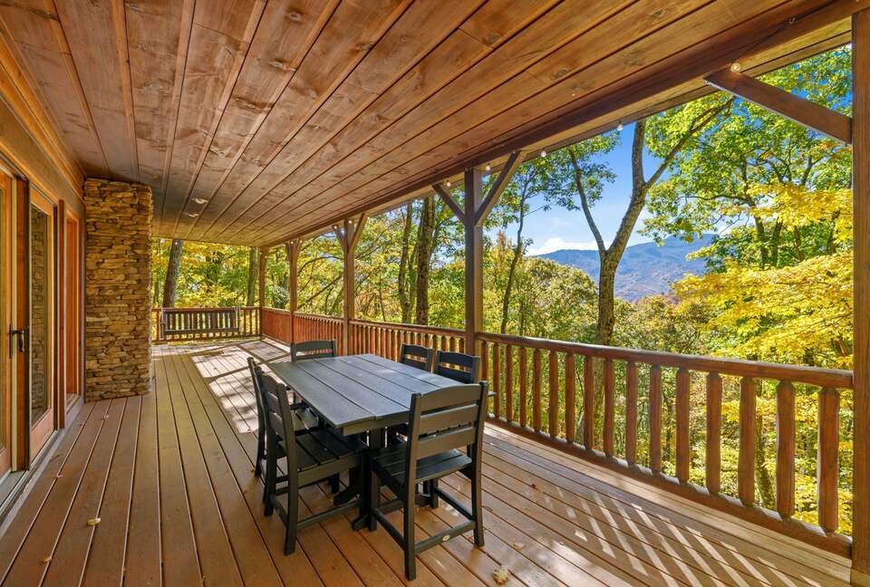 Quintess Collection - Timberline Lodge - Seven Devils, North Carolina