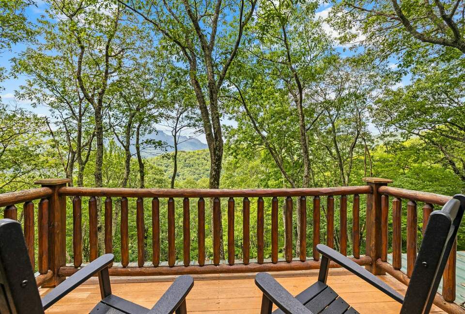 Quintess Collection - Timberline Lodge - Seven Devils, North Carolina