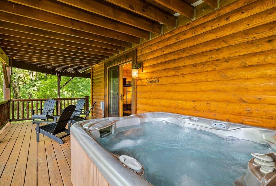 Quintess Collection - Timberline Lodge - Seven Devils, North Carolina