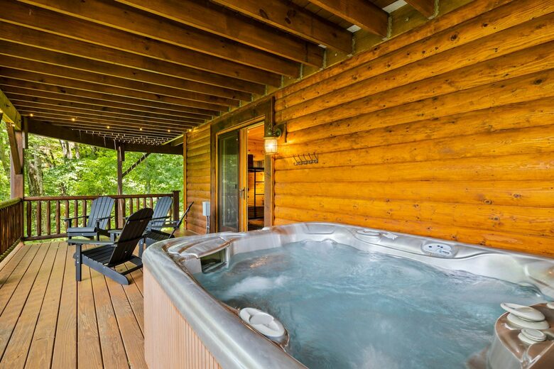 Quintess Collection - Timberline Lodge - Seven Devils, North Carolina