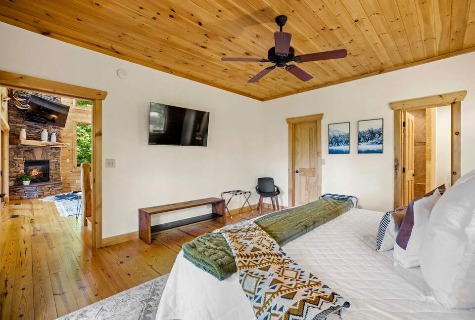 Quintess Collection - Timberline Lodge - Seven Devils, North Carolina