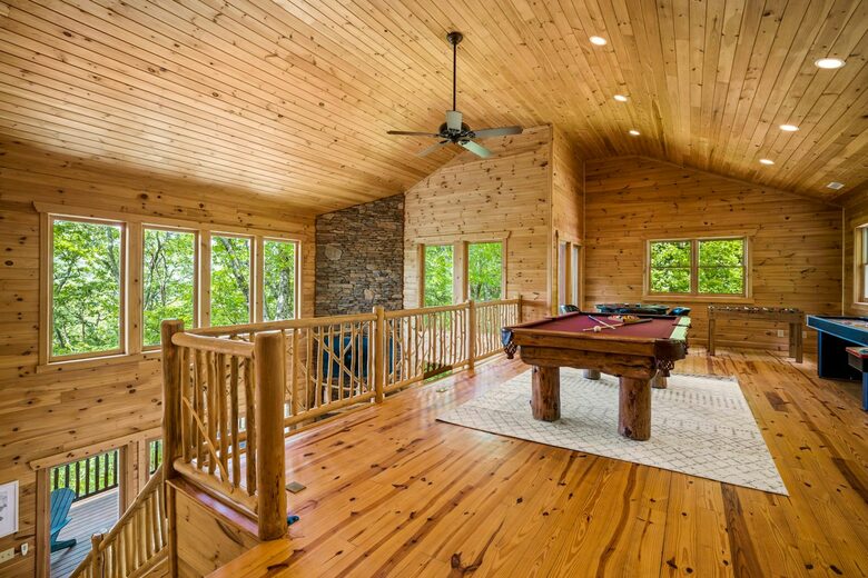 Quintess Collection - Timberline Lodge - Seven Devils, North Carolina