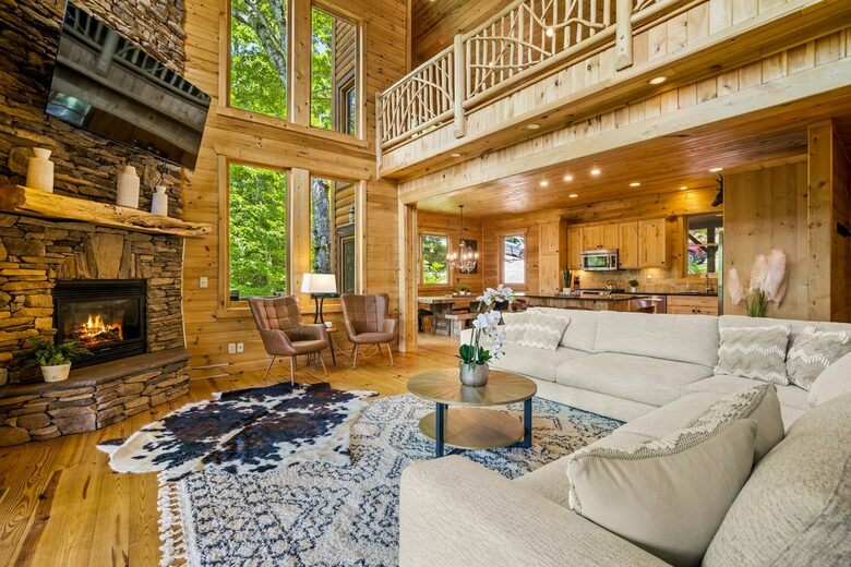 Quintess Collection - Timberline Lodge - Seven Devils, North Carolina