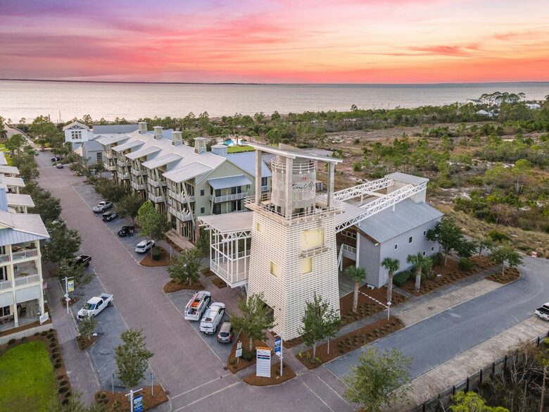 Quintess Collection - Sea Turtle Hideaway - Port St. Joe, Florida