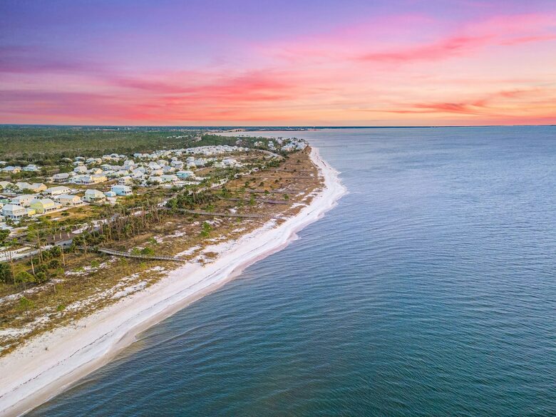 Quintess Collection - Sea Turtle Hideaway - Port St. Joe, Florida