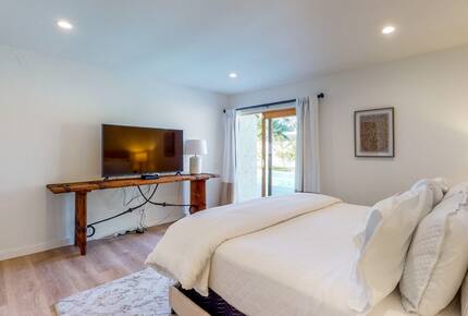 Quintess Collection - Nogales Springs - Palm Springs, California