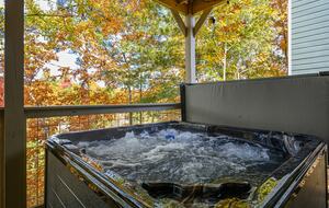 Quintess Collection - Honeybee - Pigeon Forge, Tennessee