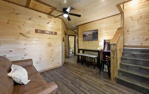 Quintess Collection - Honeybee - Pigeon Forge, Tennessee