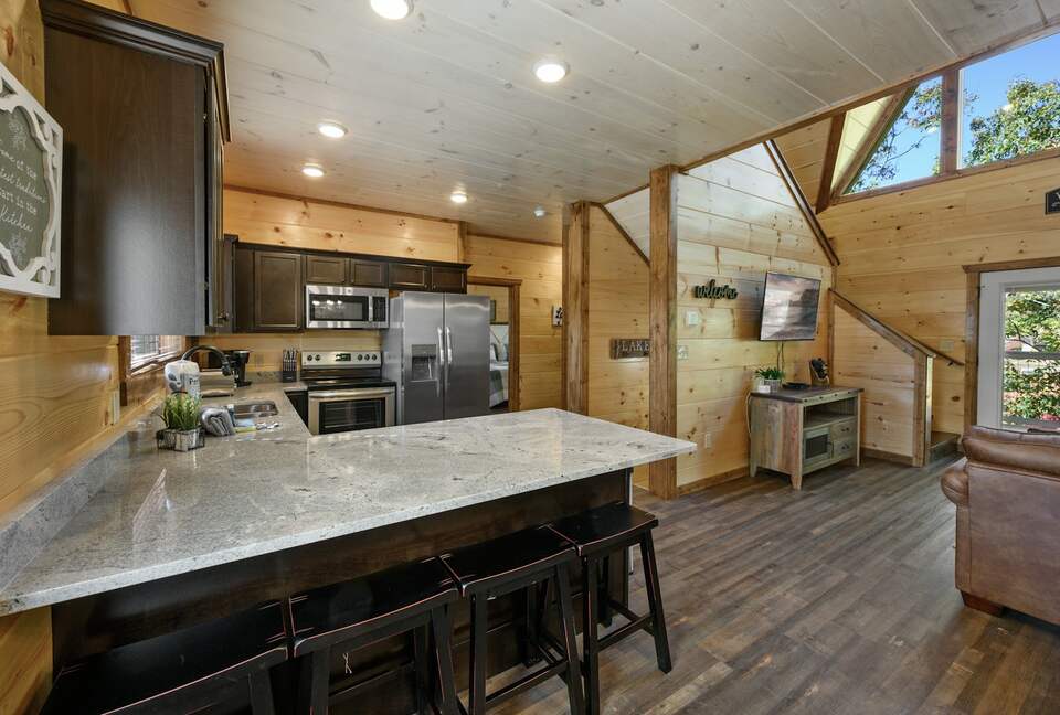 Quintess Collection - Honeybee - Pigeon Forge, Tennessee