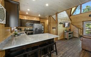 Quintess Collection - Honeybee - Pigeon Forge, Tennessee