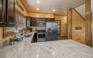 Quintess Collection - Honeybee - Pigeon Forge, Tennessee