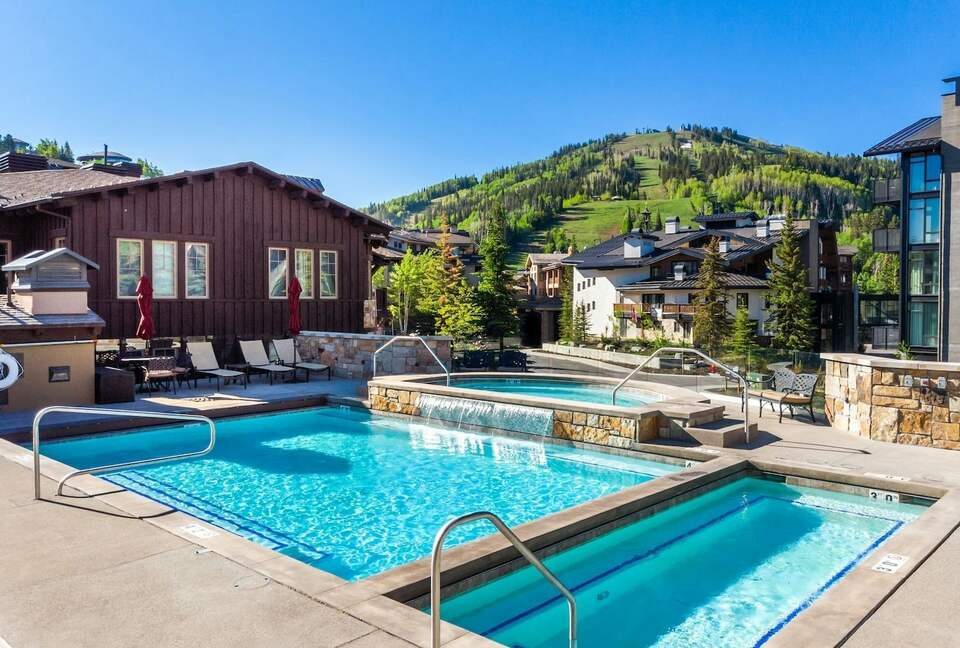 Quintess Collection - Silvertail Suite - Park City, Utah