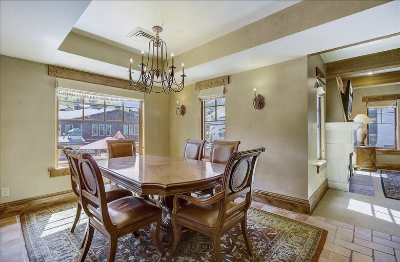 Quintess Collection - Silvertail Suite - Park City, Utah