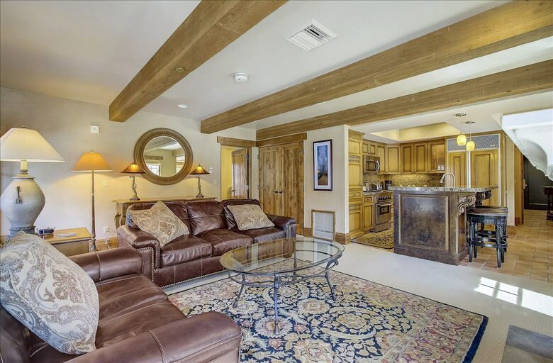 Quintess Collection - Silvertail Suite - Park City, Utah