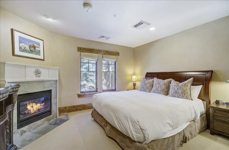 Quintess Collection - Silvertail Suite - Park City, Utah