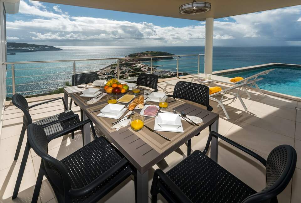 Quintess Collection - Little Bay - Little Bay, Sint Maarten (Dutch part)