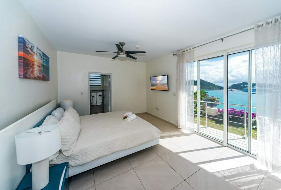 Quintess Collection - Little Bay - Little Bay, Sint Maarten (Dutch part)