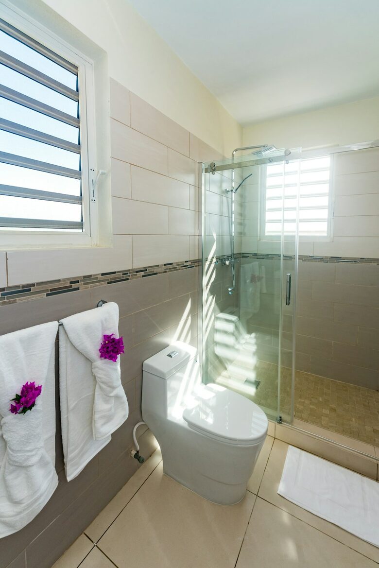 Quintess Collection - Little Bay - Little Bay, Sint Maarten (Dutch part)