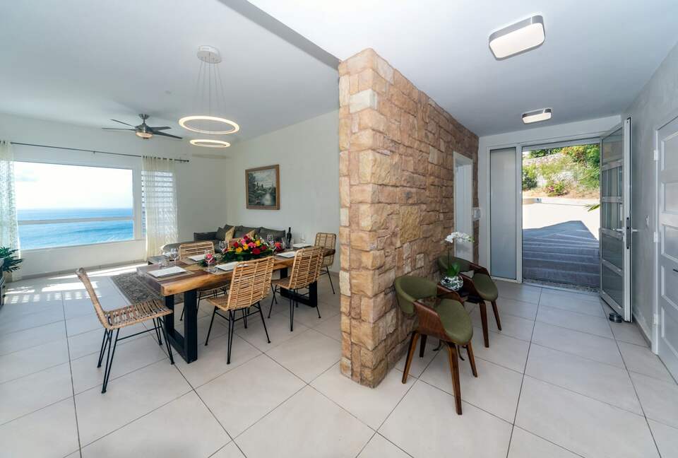 Quintess Collection - Little Bay - Little Bay, Sint Maarten (Dutch part)