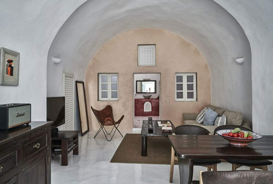 Quintess Collection - Villa Ivi - Santorini, Greece