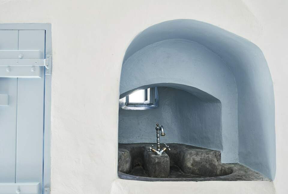 Quintess Collection - Villa Ivi - Santorini, Greece