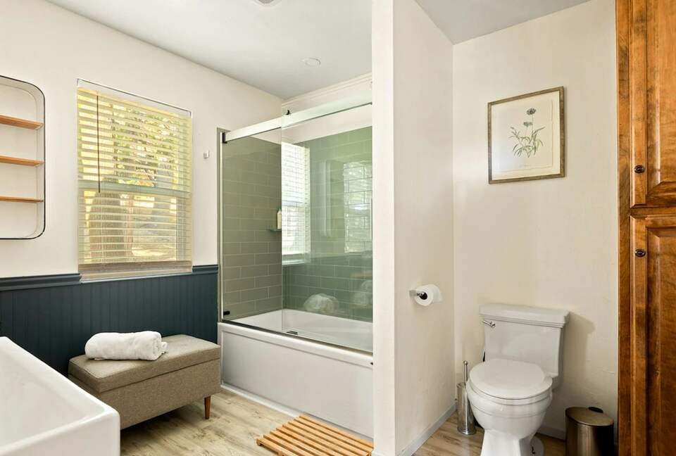 Quintess Collection - Wolves Den - Lake Arrowhead, California