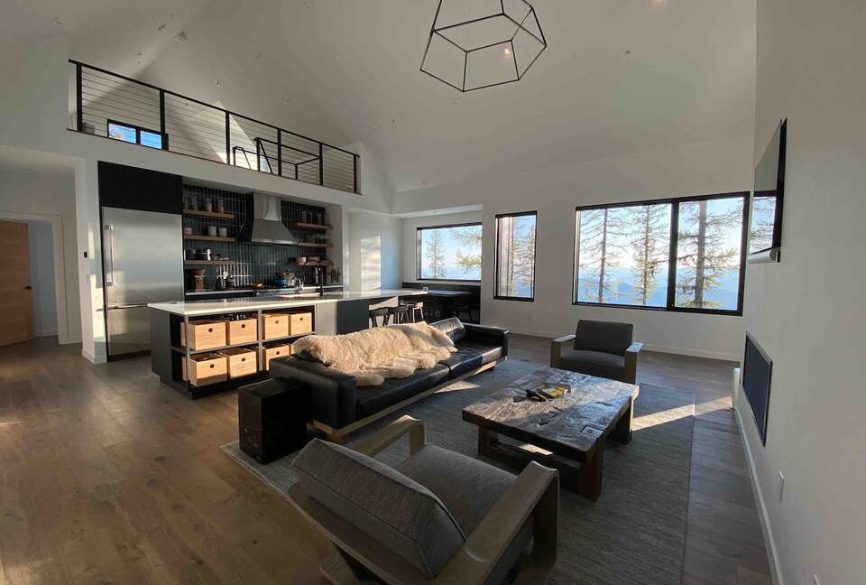 Ski-In/Ski-Out Luxury Chalet with Breathtaking Mountain Views - Whitefish, Montana