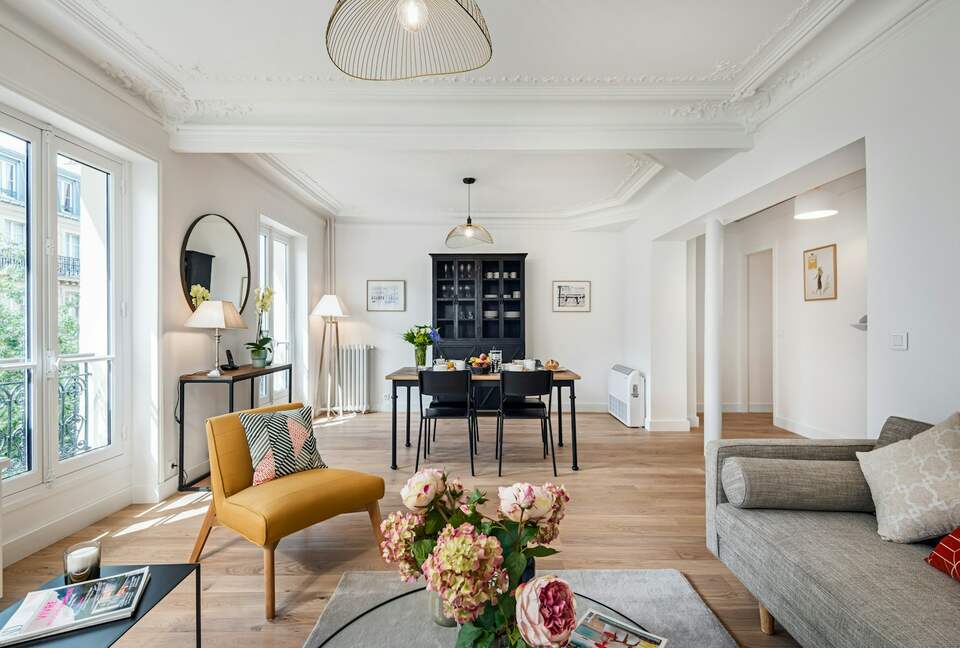 Quintess Collection - Pantheon Gardens - Paris, France