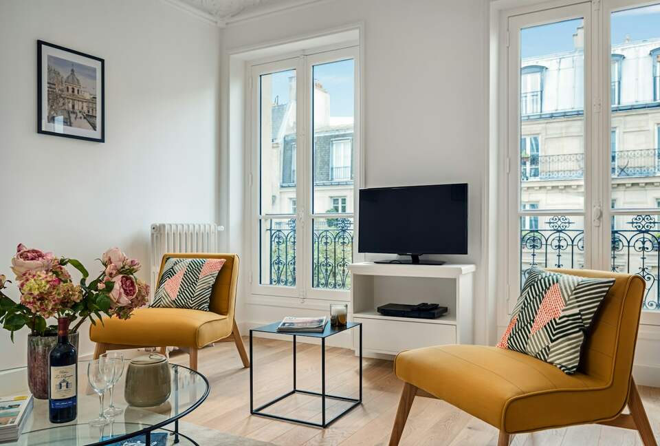 Quintess Collection - Pantheon Gardens - Paris, France