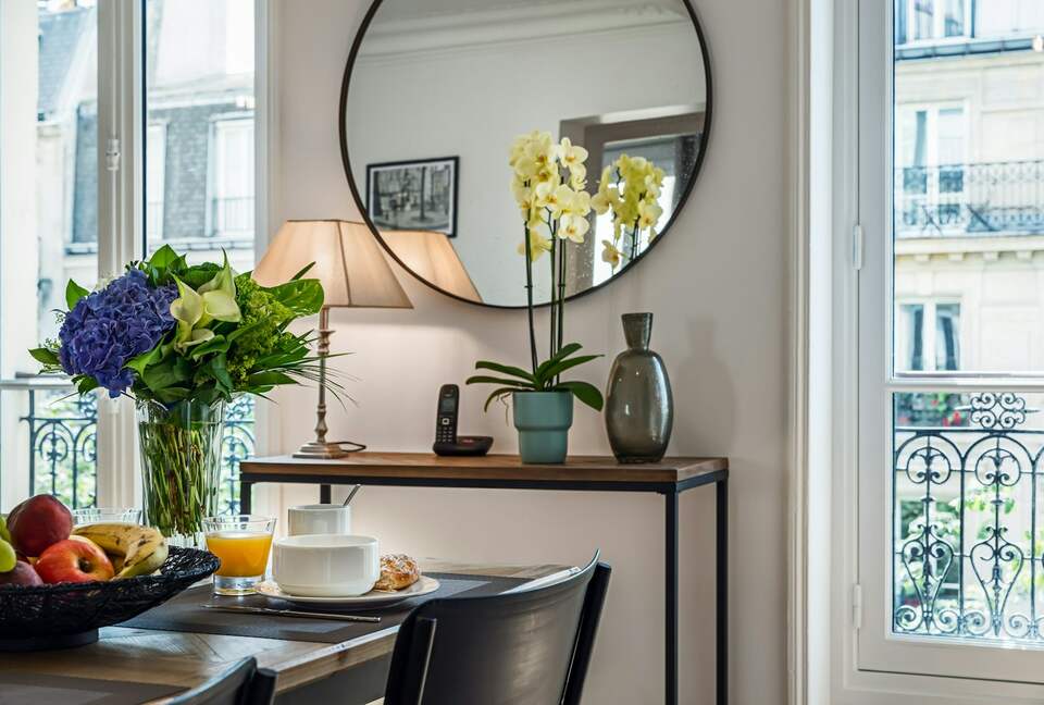 Quintess Collection - Pantheon Gardens - Paris, France