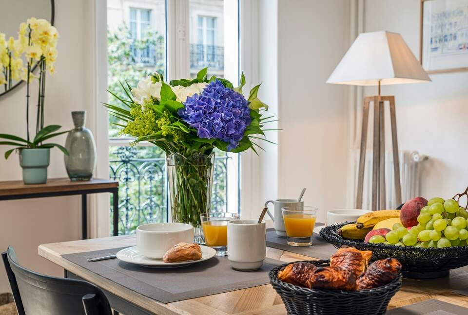 Quintess Collection - Pantheon Gardens - Paris, France