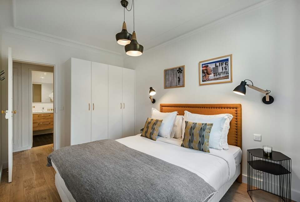 Quintess Collection - Pantheon Gardens - Paris, France