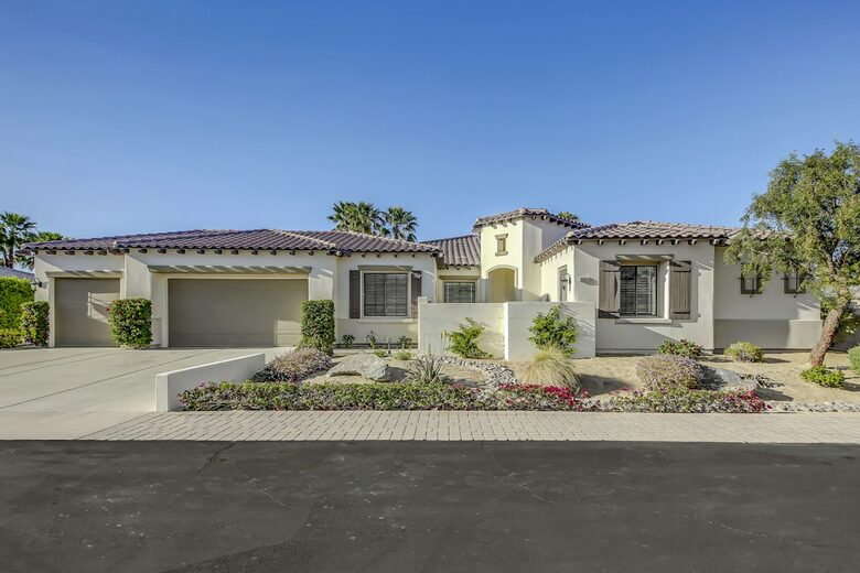 Quintess Collection - Espiritu - Indio, California