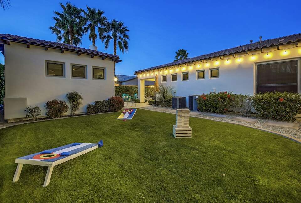 Quintess Collection - Espiritu - Indio, California