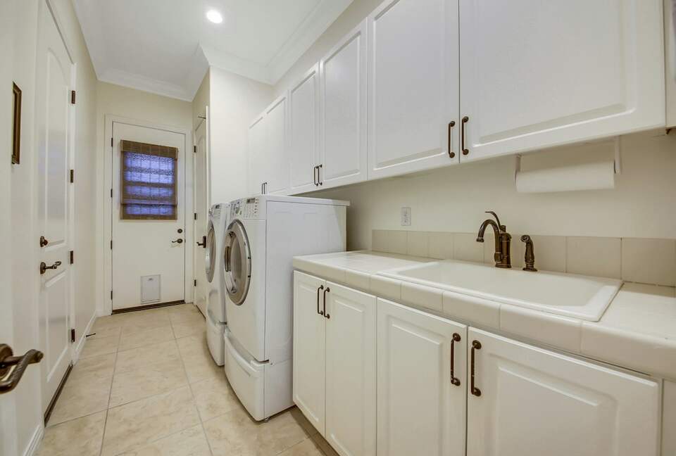 Quintess Collection - Espiritu - Indio, California