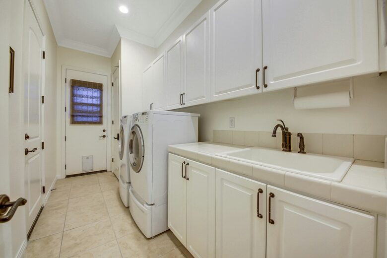 Quintess Collection - Espiritu - Indio, California