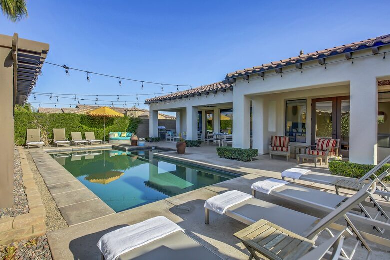 Quintess Collection - Espiritu - Indio, California