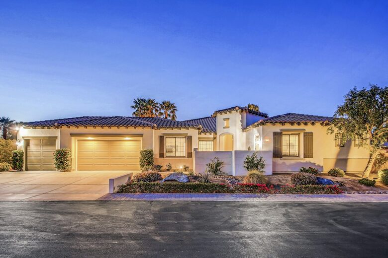 Quintess Collection - Espiritu - Indio, California