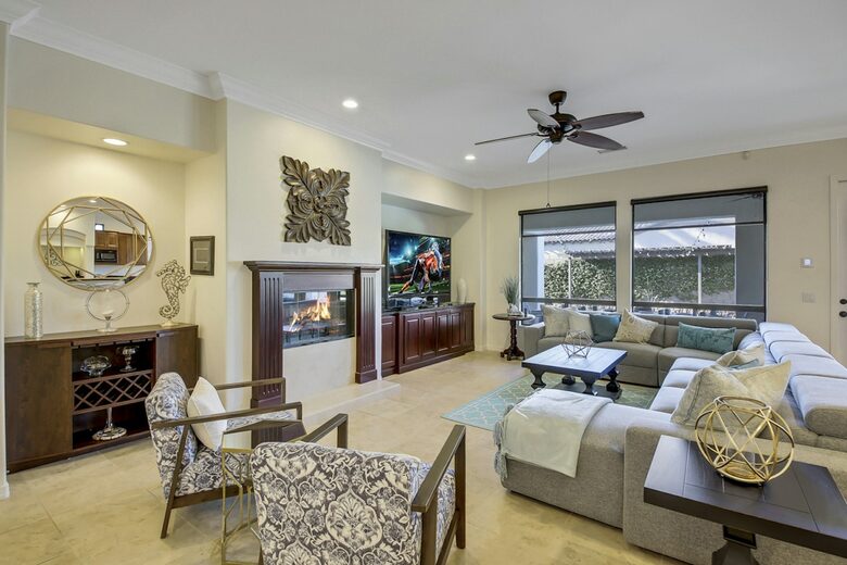 Quintess Collection - Espiritu - Indio, California