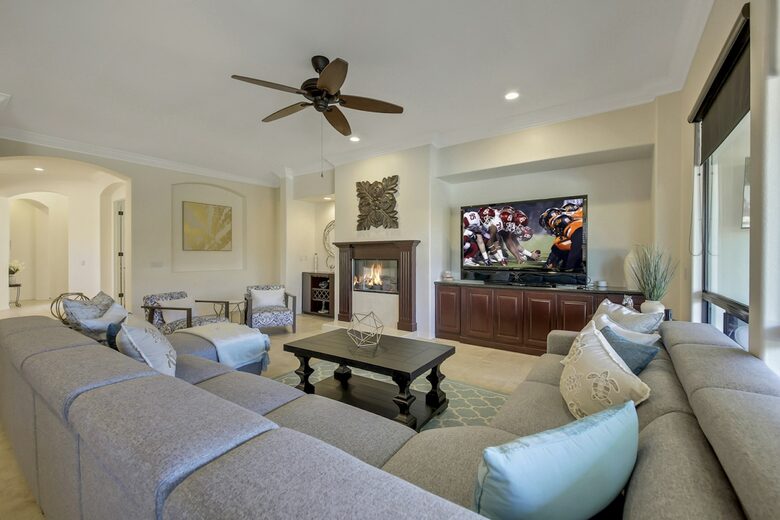 Quintess Collection - Espiritu - Indio, California