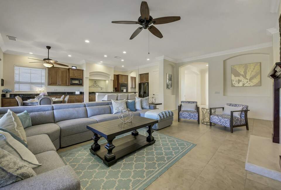 Quintess Collection - Espiritu - Indio, California