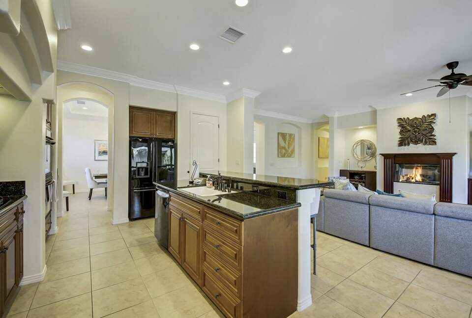 Quintess Collection - Espiritu - Indio, California