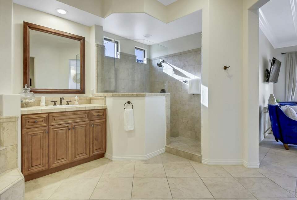 Quintess Collection - Espiritu - Indio, California