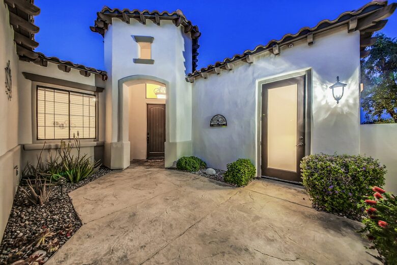 Quintess Collection - Espiritu - Indio, California