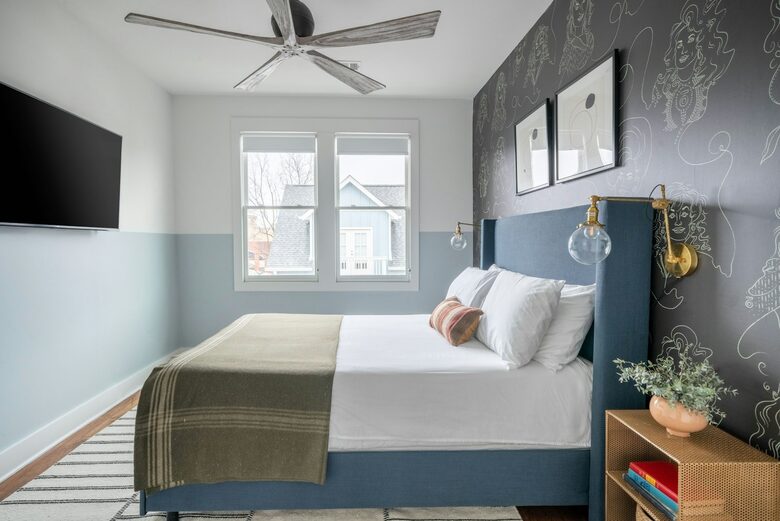 Quintess Collection - Painted Lady - Nashville, Tennessee