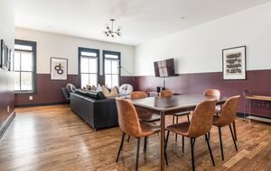 Quintess Collection - Painted Lady - Nashville, Tennessee